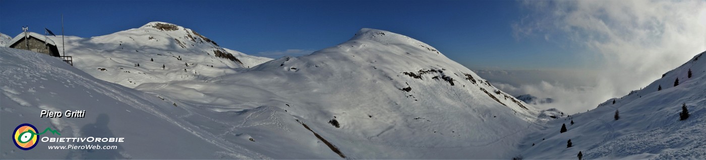 87 Vista panoramica, da sx Bivacco Mistri, Matto di Golla, il Pulpito....jpg